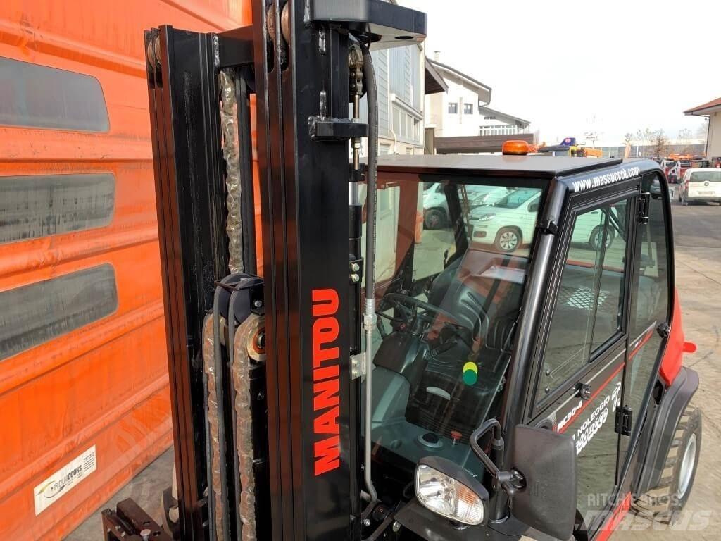 Manitou MC30-4 DK 4X4 Maastikutõstukid