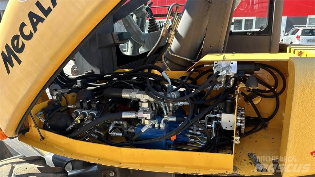 Mecalac 10MSX 4X4 Ratasekskavaatorid