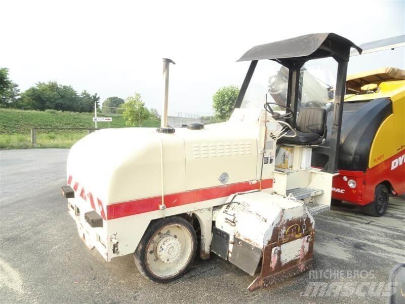 Roadtec RX-10 123 Asfaldilaoturid