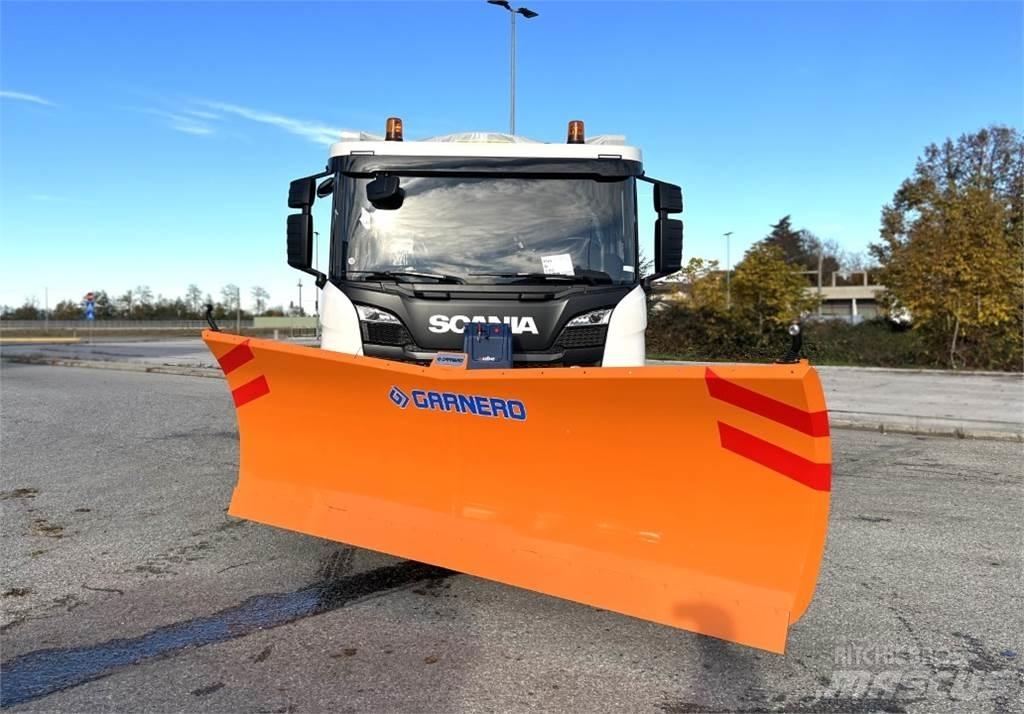Scania P500 XT 8X4 Lumesahad