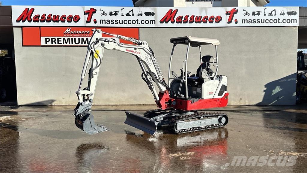 Takeuchi TB225 Miniekskavaatorid < 7 t