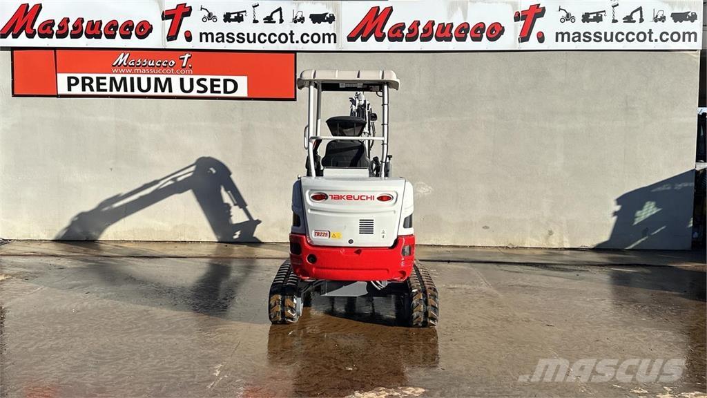 Takeuchi TB225 Miniekskavaatorid < 7 t