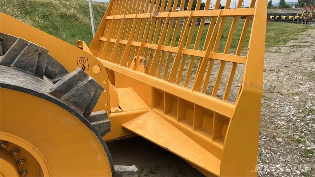 Vandel Quantum QS260 Buldooserid