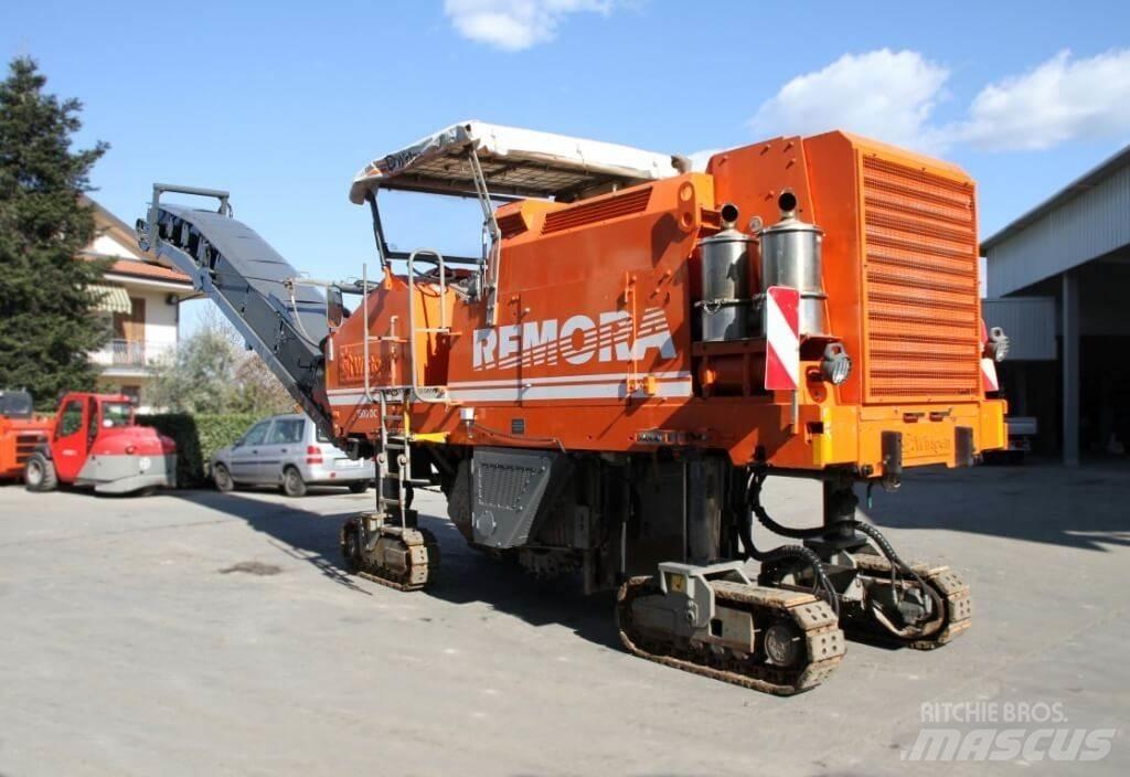 Wirtgen 1500 DC Asfaldi külmfreesimise masinad