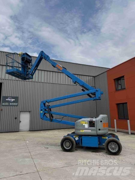 Genie Z45/25 Iseliikuvad poomtõstukid