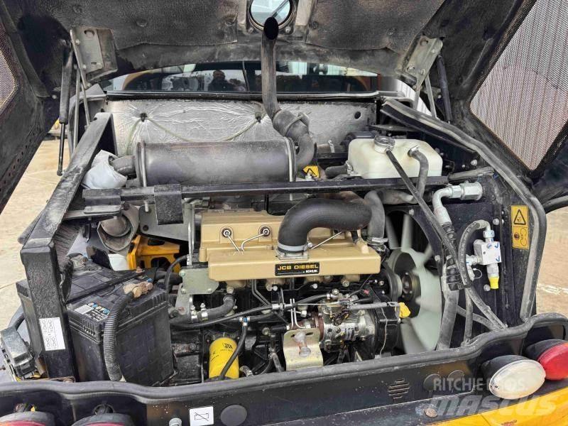 JCB 406 Rataslaadurid