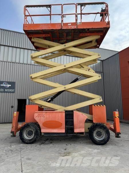 JLG 4394RT Iseliikuvad poomtõstukid