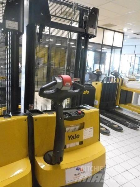 Yale MS 12 AC Järelkäidavad virnastajad