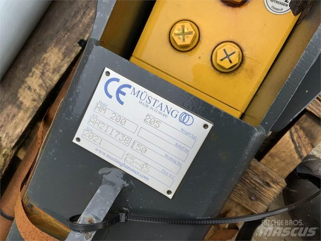 Mustang HM200 Breaker Muud põllumajandusmasinad
