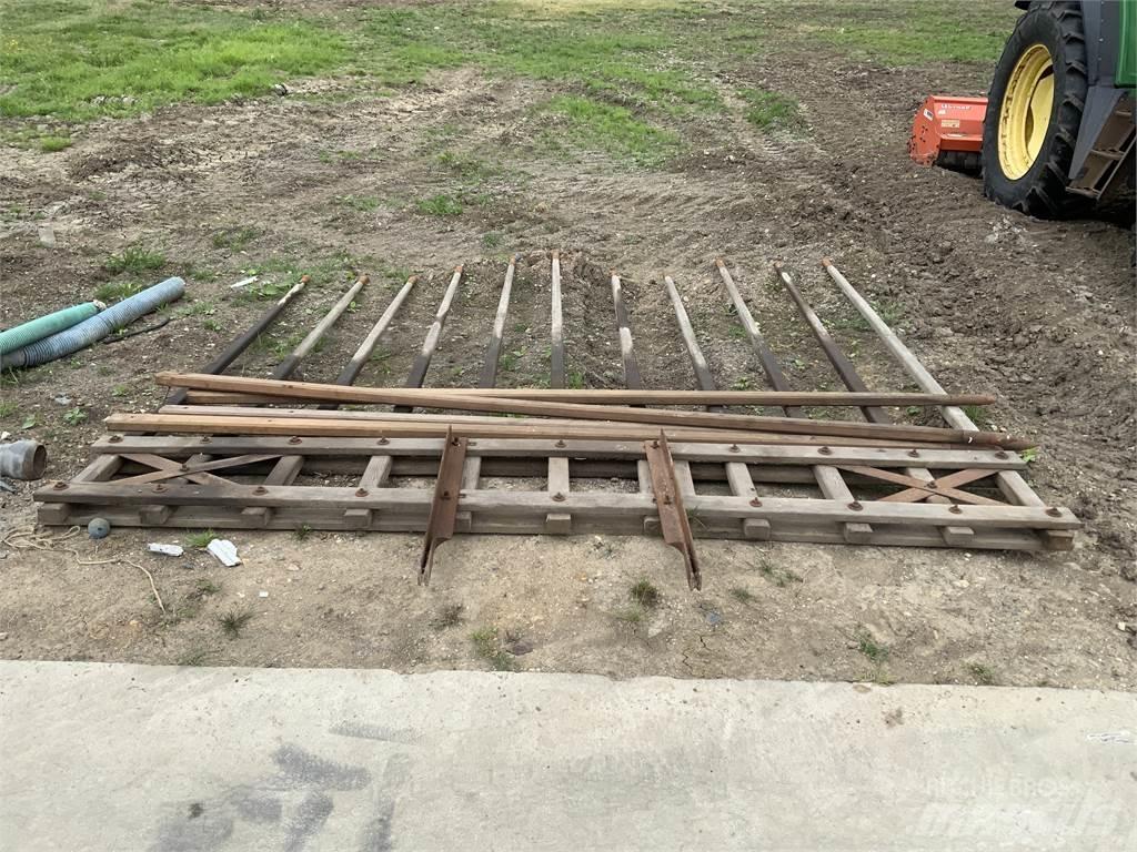  Old School Hay Rake Muud põllumajandusmasinad