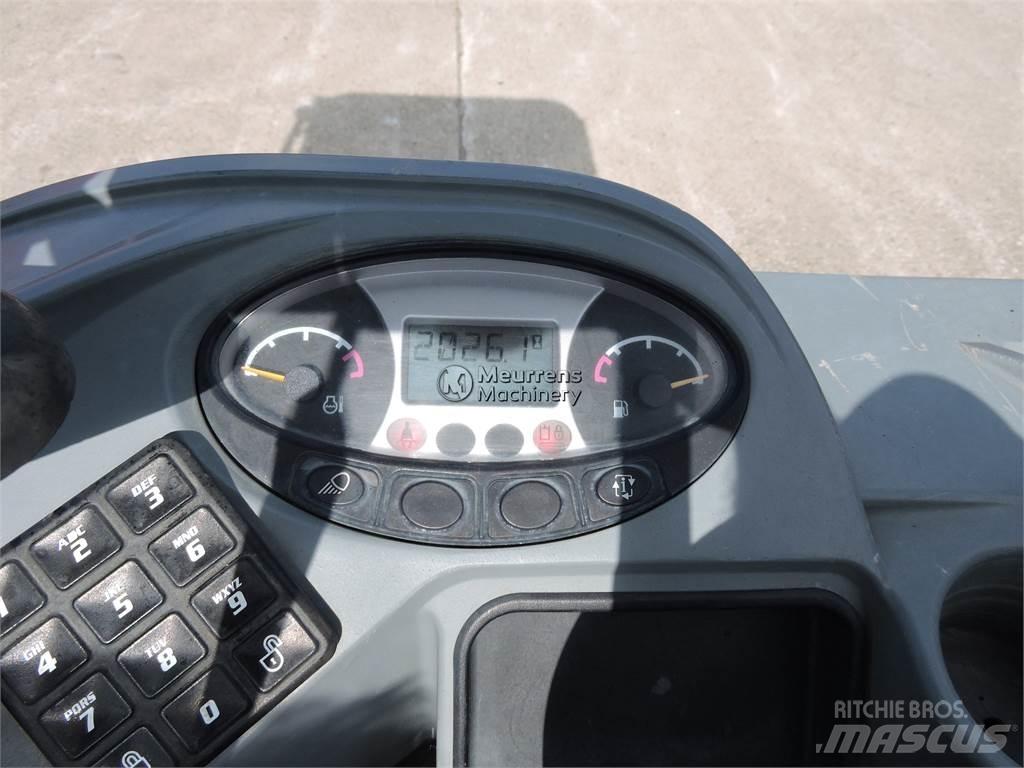 Bobcat E17 Muu