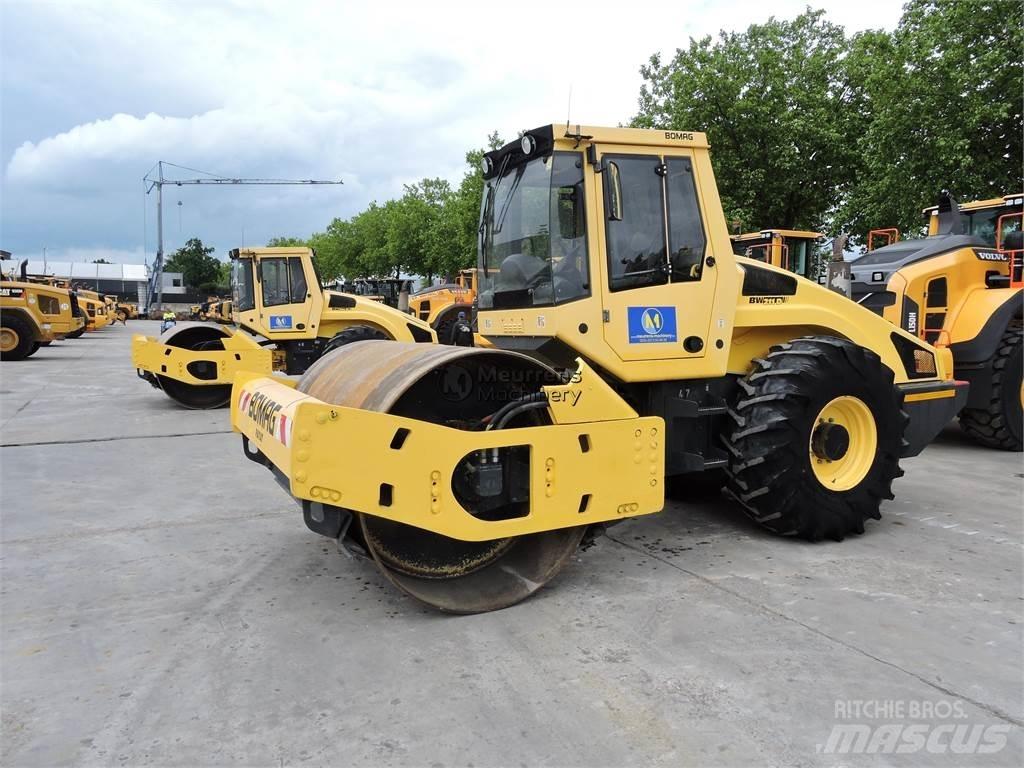 Bomag BW211D-4 GERMAN Muud rullid