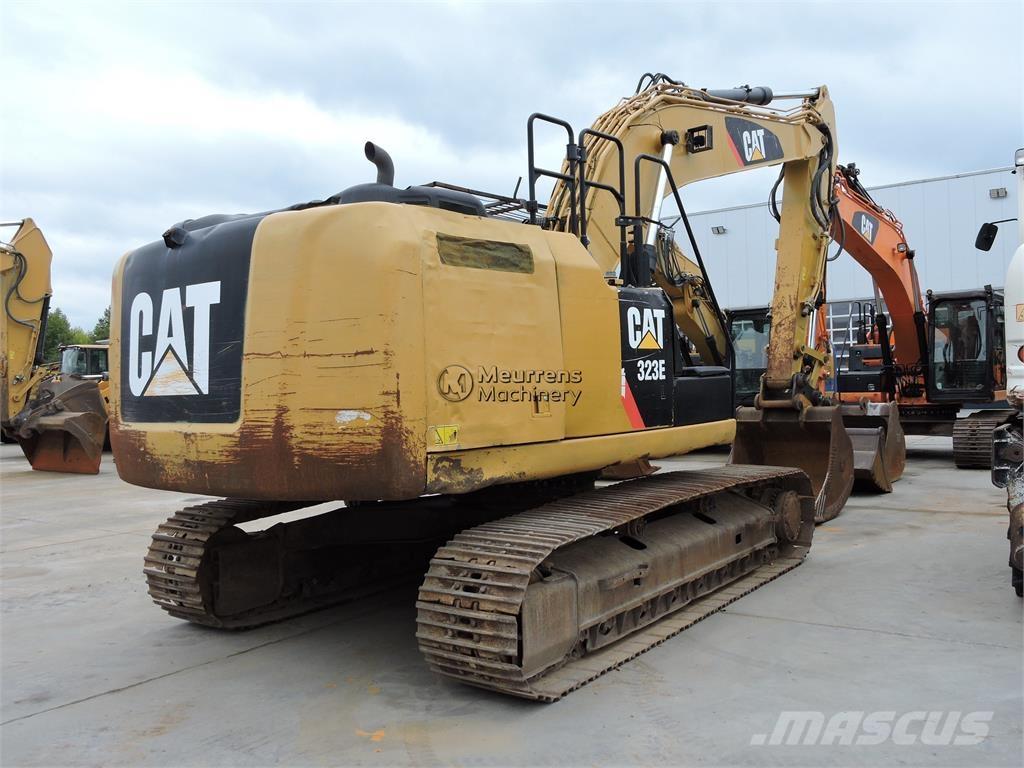 CAT 323EL Roomikekskavaatorid