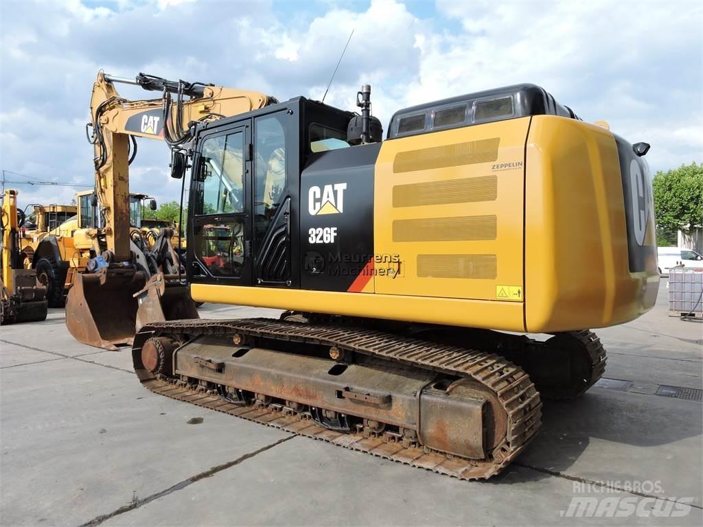 CAT 326F Roomikekskavaatorid