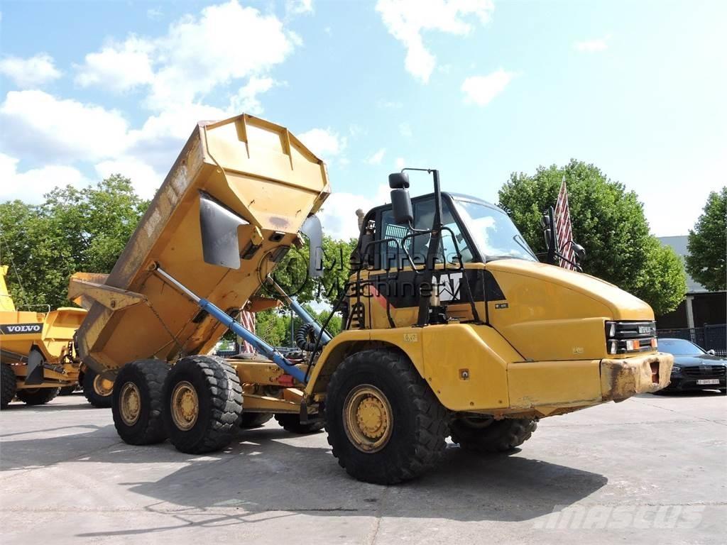 CAT 730 Liigendraamiga pinnaseveokid