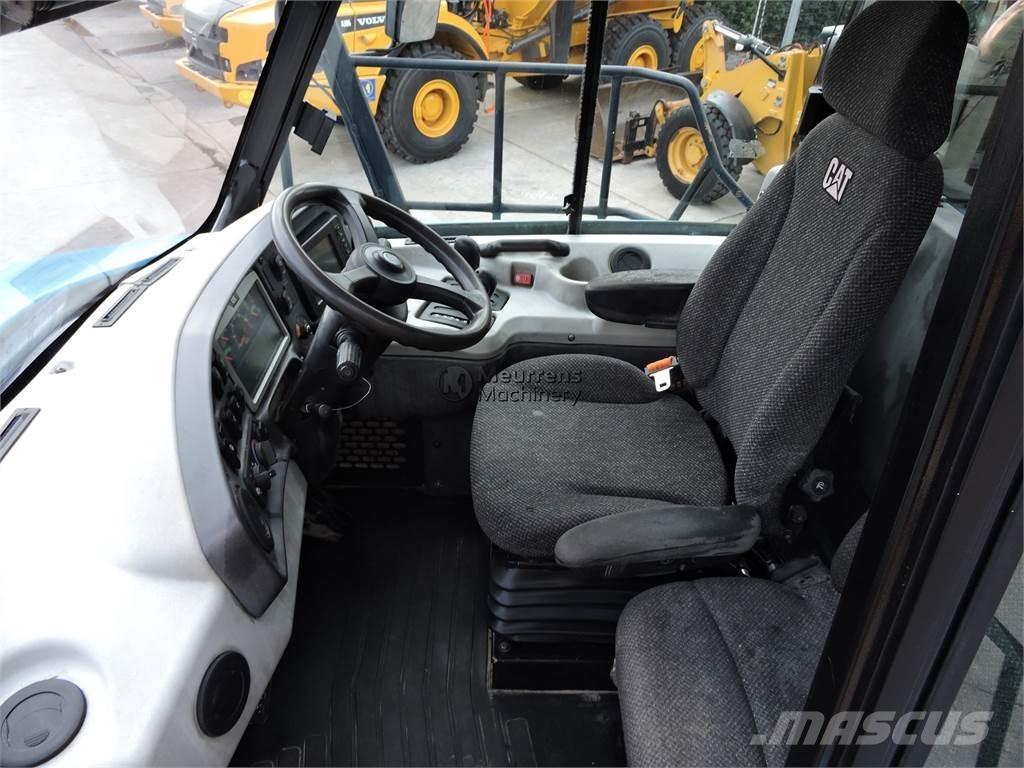 CAT 745C TAILGATE Liigendraamiga pinnaseveokid