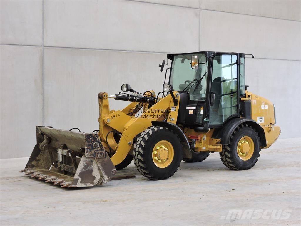 CAT 906M + FORK Rataslaadurid