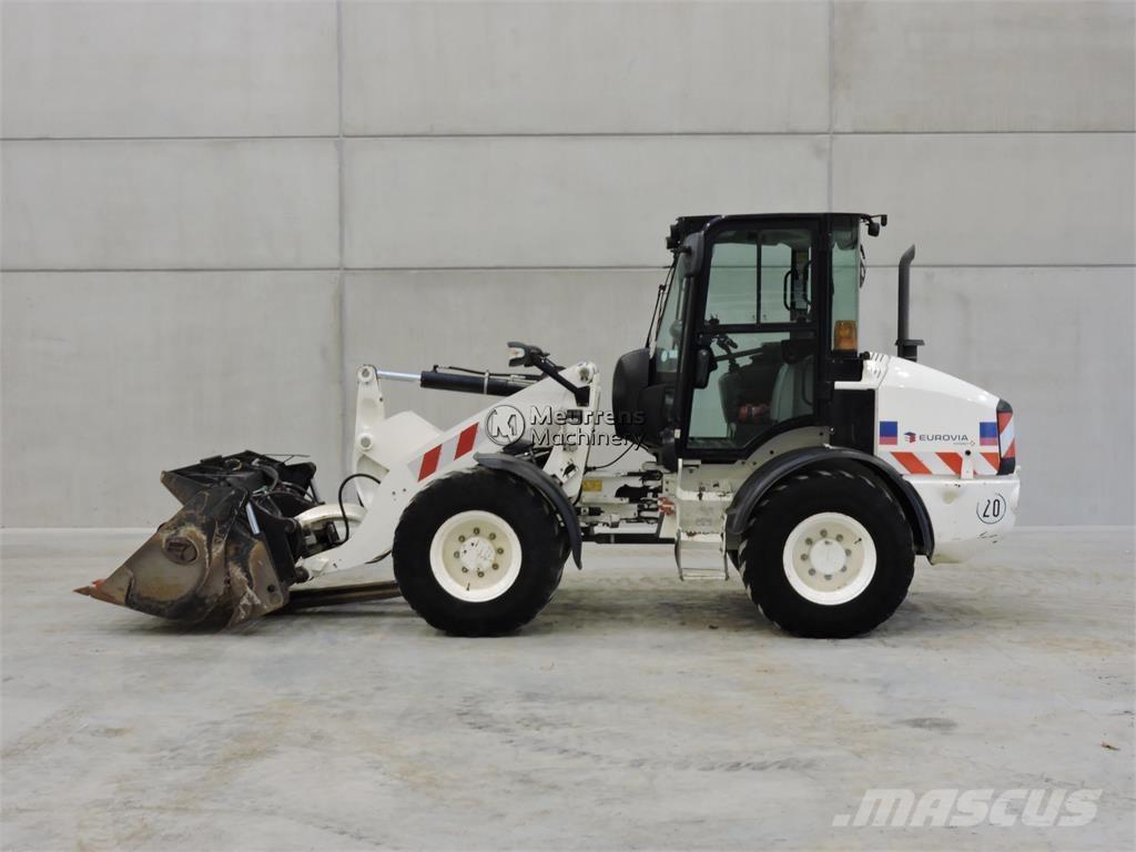 CAT 908M + FORK Rataslaadurid