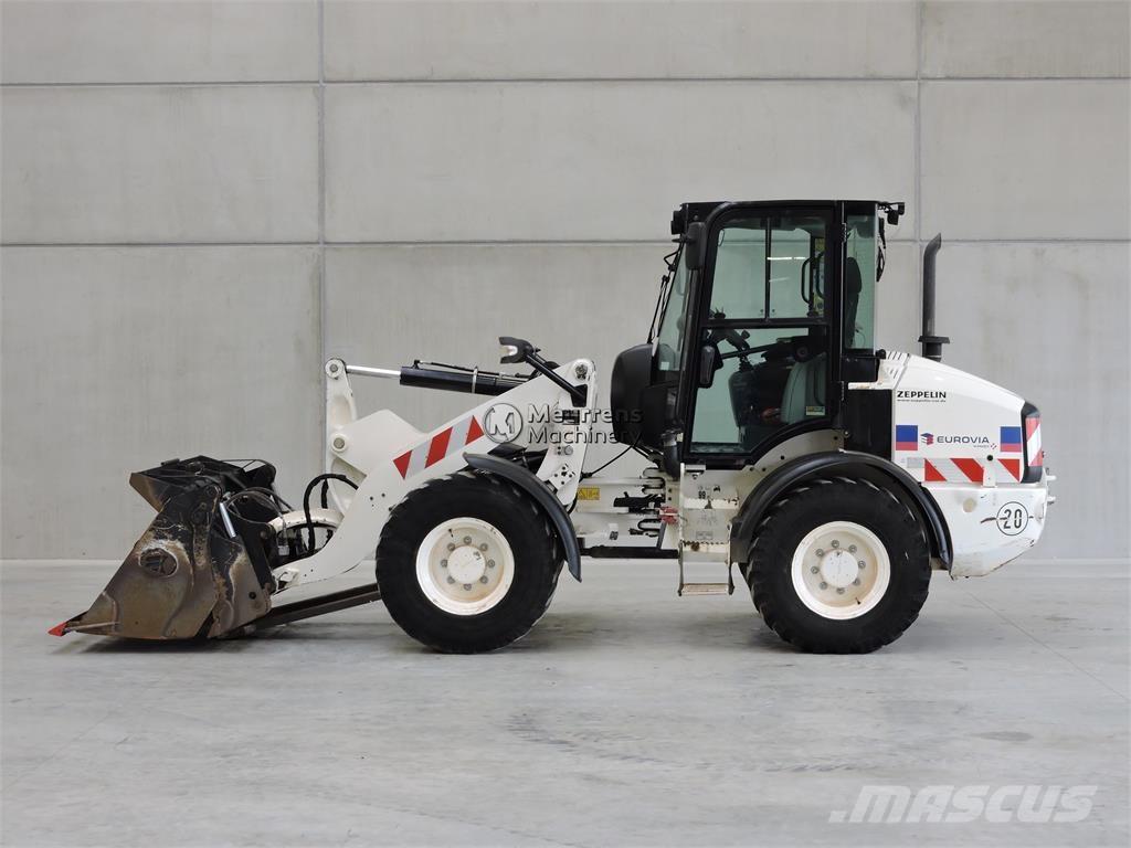 CAT 908M + FORK Rataslaadurid