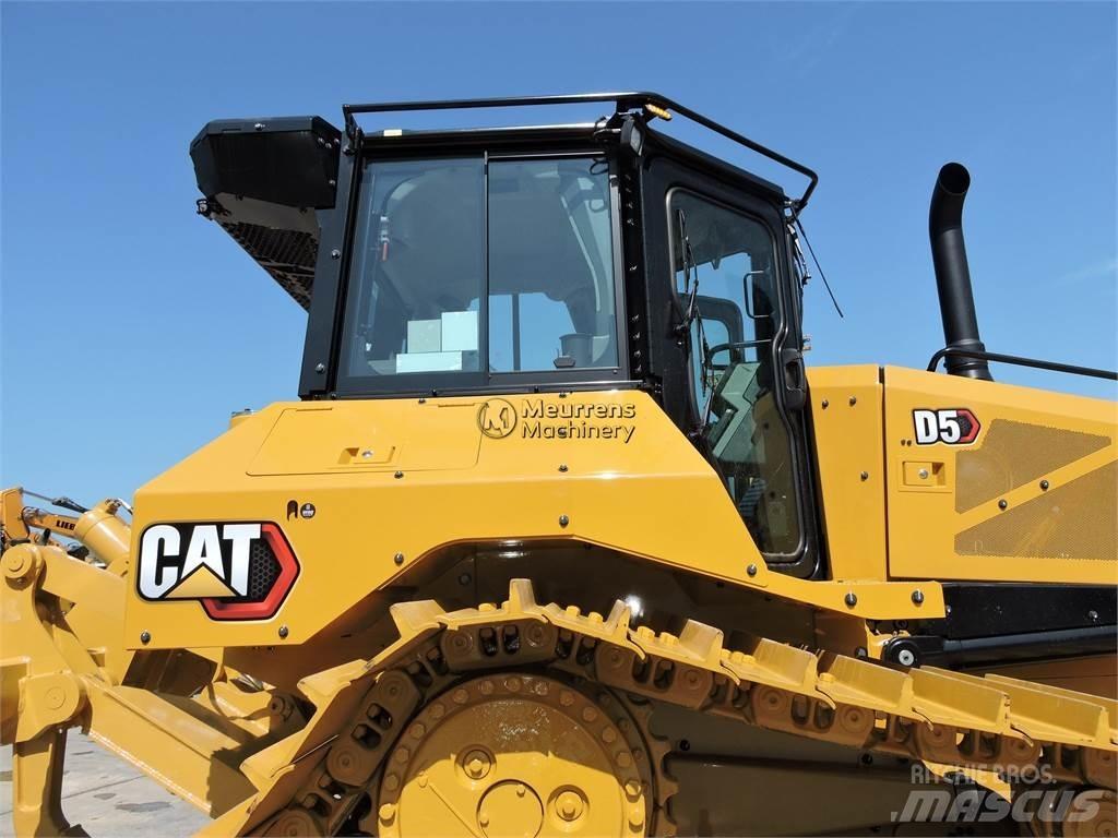 CAT D5 Buldooserid