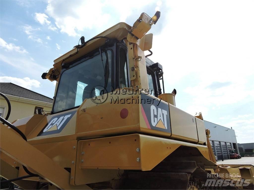 CAT D6TXL Buldooserid