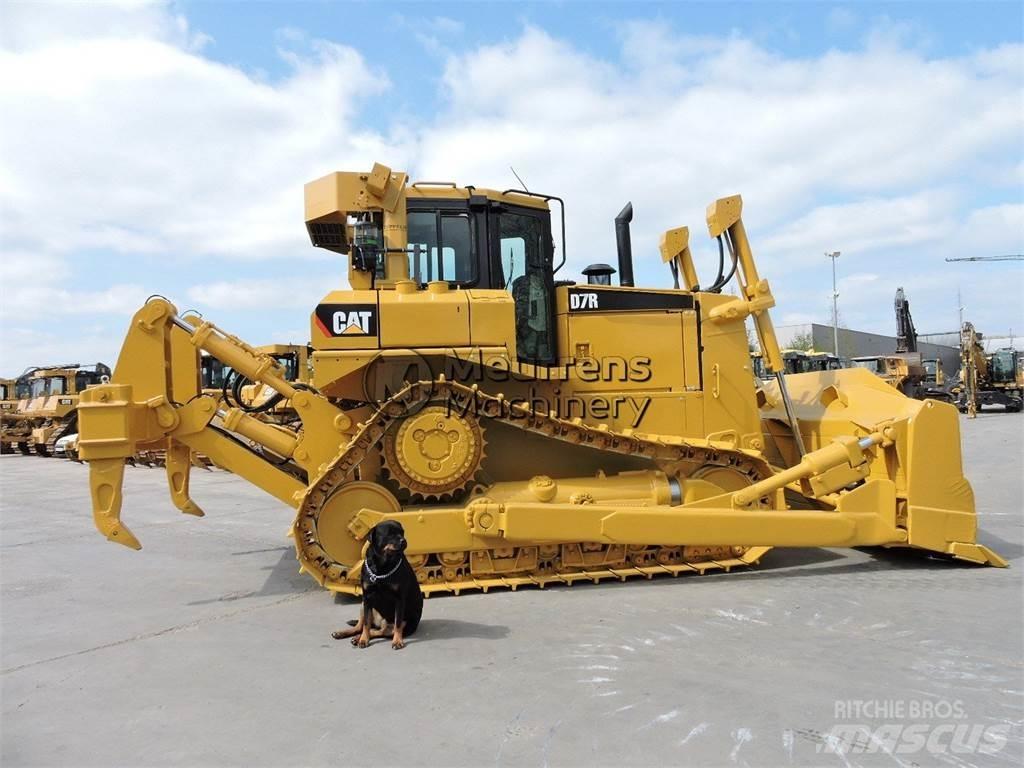 CAT D7R Buldooserid