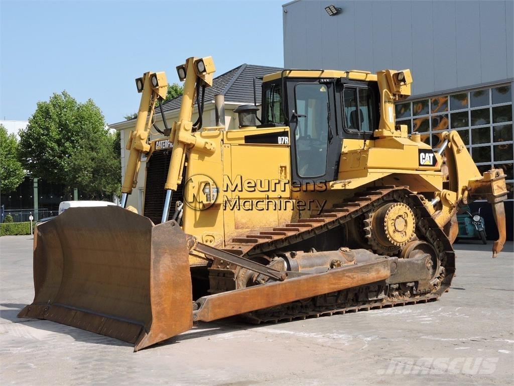 CAT D7R Buldooserid