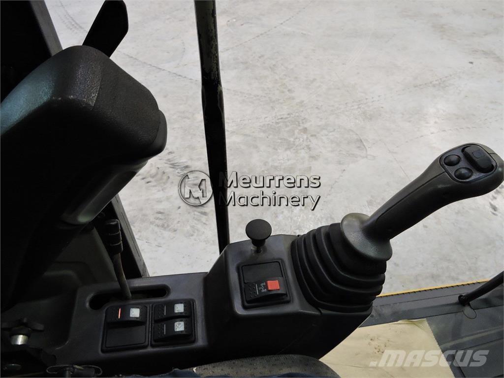 CAT M316D Ratasekskavaatorid