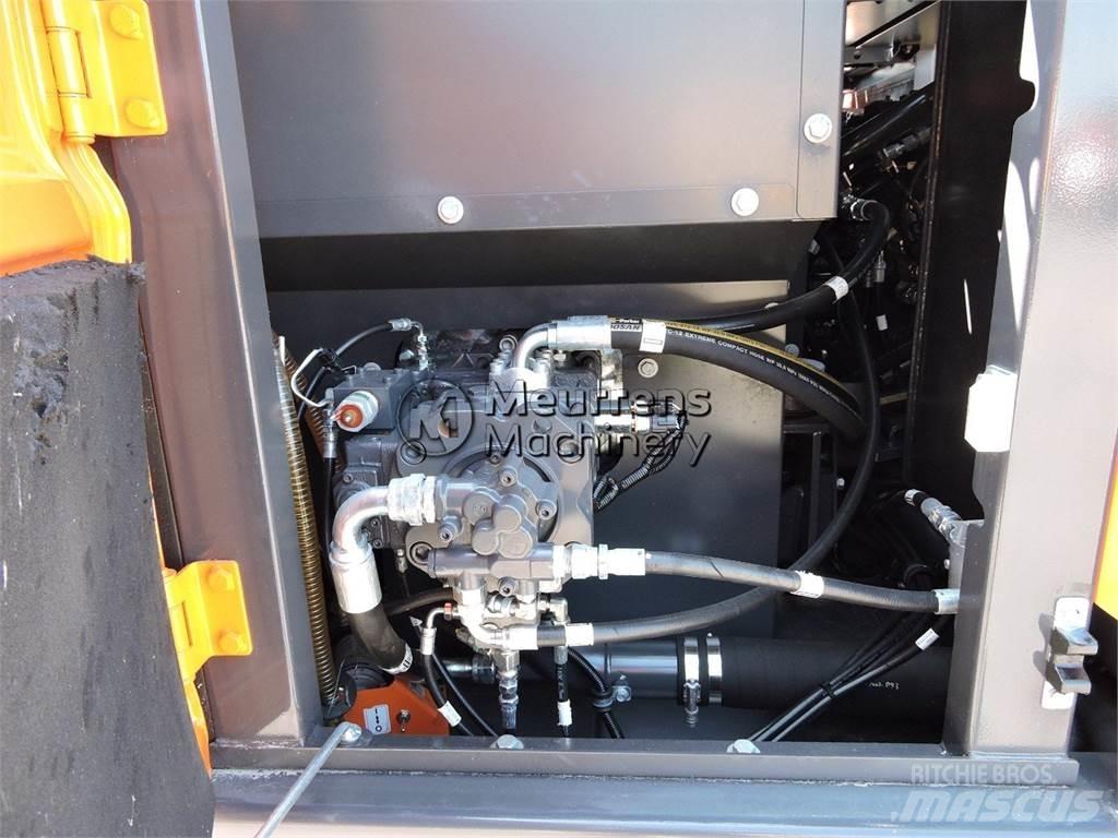 Doosan DX140LC Roomikekskavaatorid