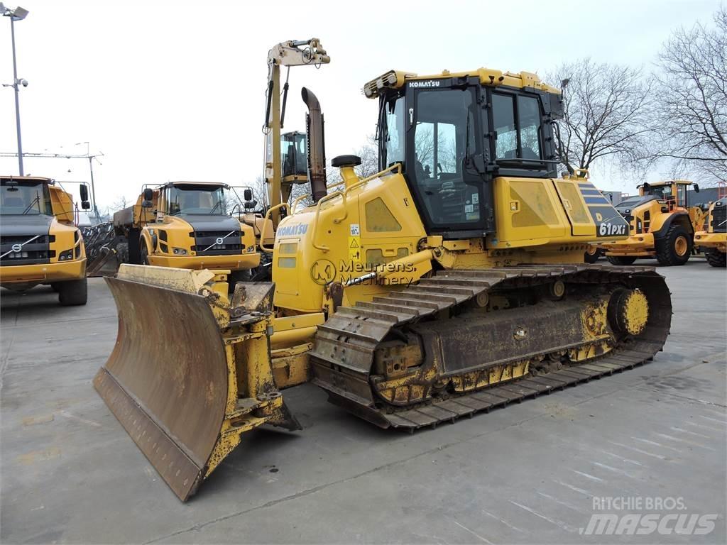 Komatsu D61PXi-23 Buldooserid