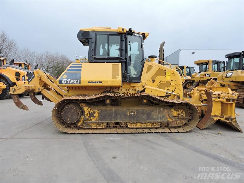 Komatsu D61PXi-24 Buldooserid