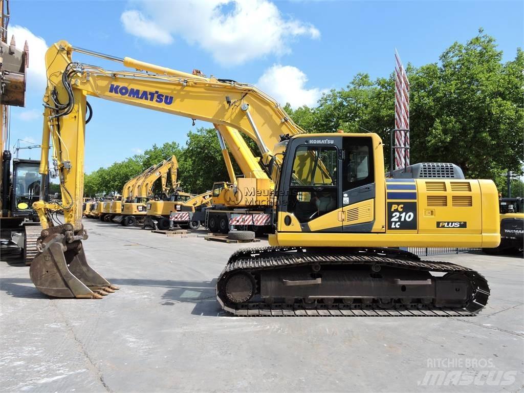 Komatsu PC210LC-10 Roomikekskavaatorid