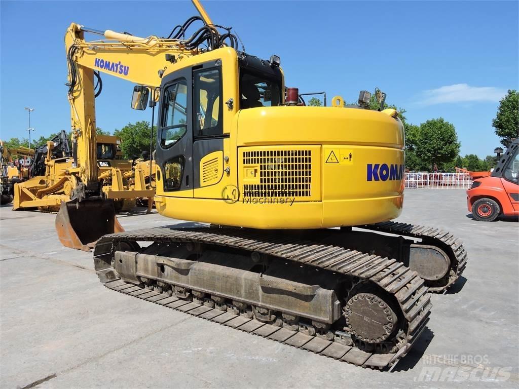 Komatsu PC228 Roomikekskavaatorid