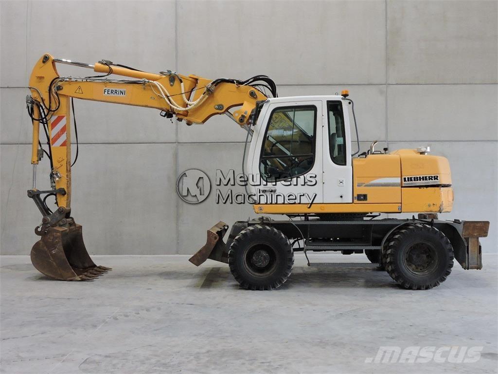 Liebherr A312 Ratasekskavaatorid