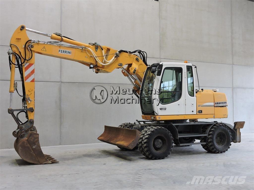 Liebherr A312 Ratasekskavaatorid