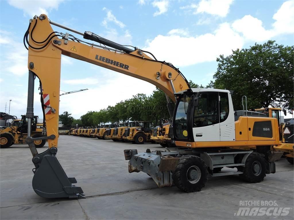 Liebherr A924 Ratasekskavaatorid