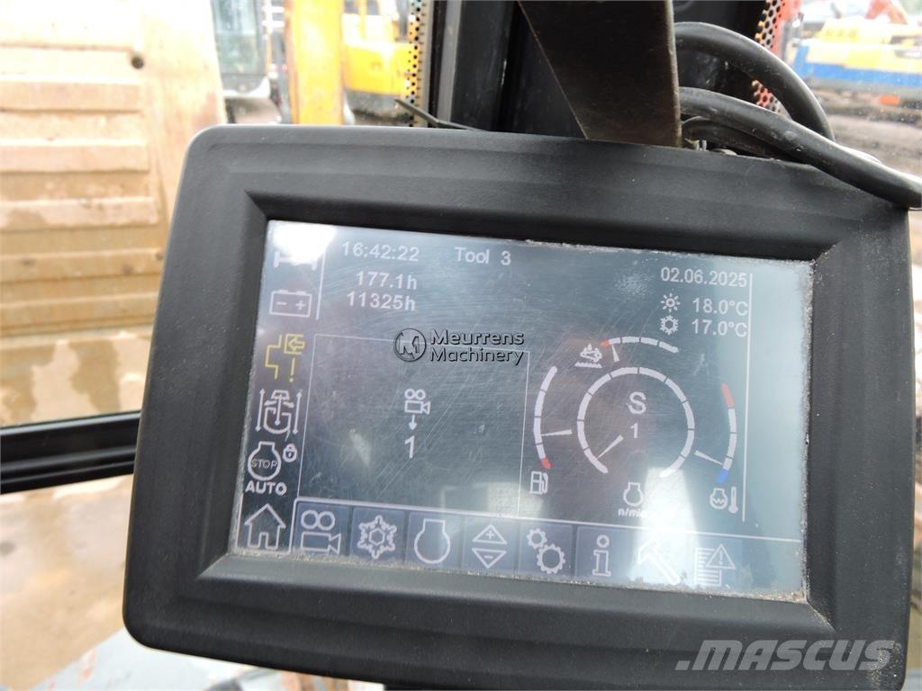 Liebherr A924 Ratasekskavaatorid