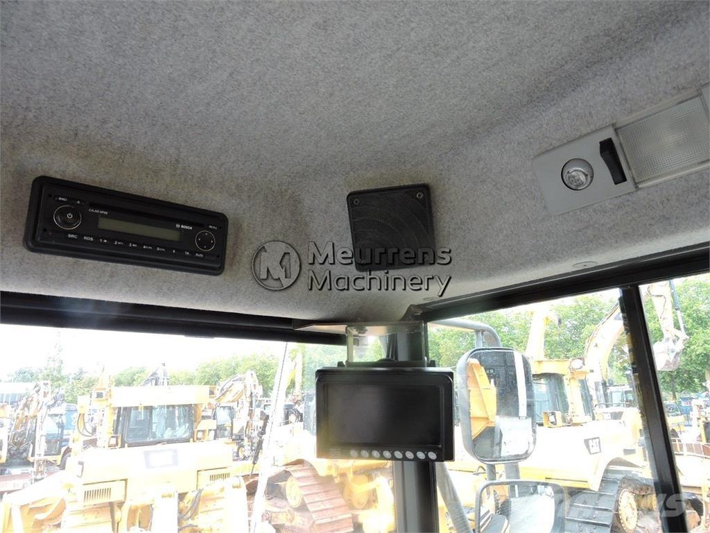 Volvo A25F Liigendraamiga pinnaseveokid