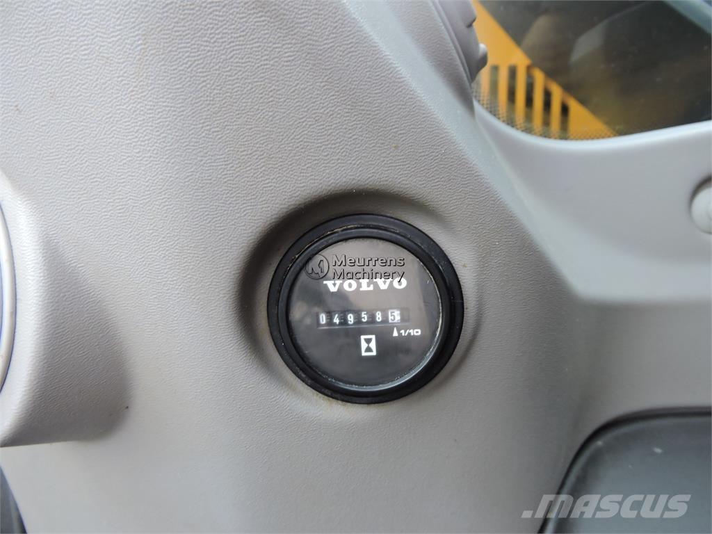 Volvo ECR145EL Roomikekskavaatorid