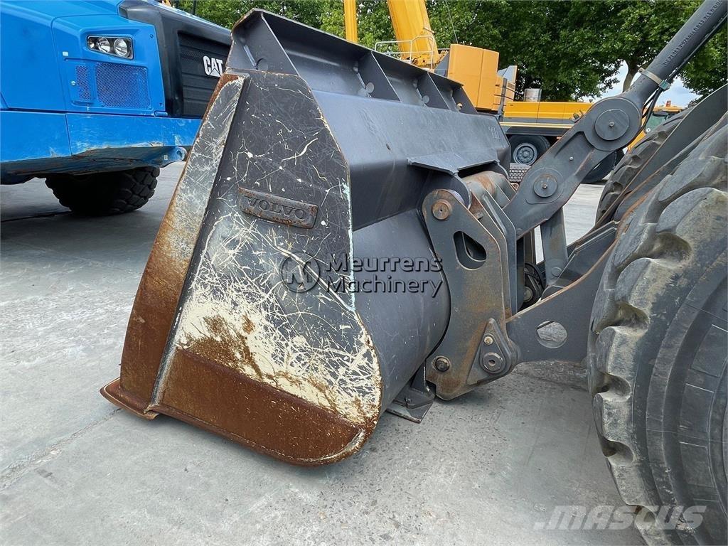 Volvo L150H Rataslaadurid