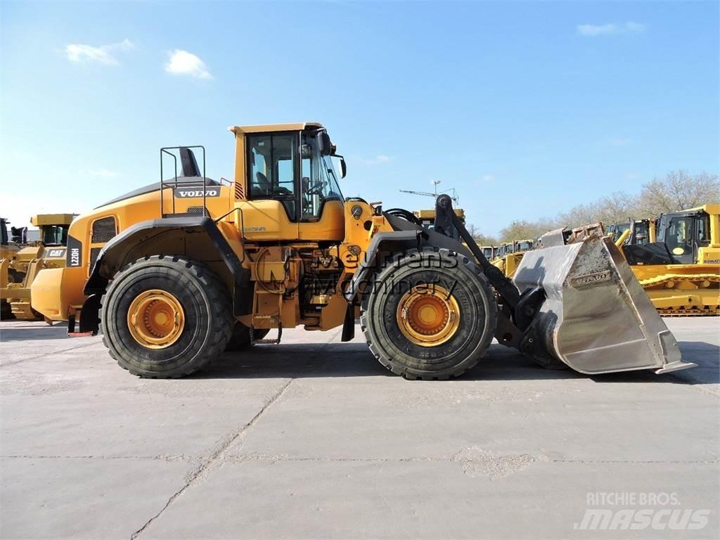 Volvo L220H Rataslaadurid