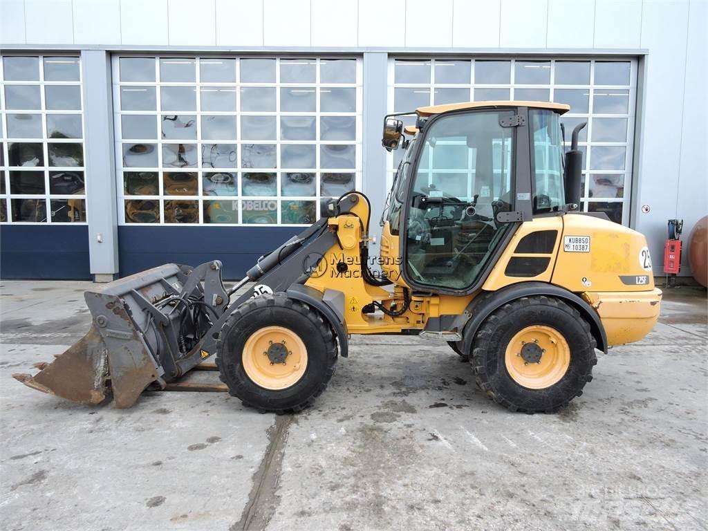 Volvo L25F Rataslaadurid
