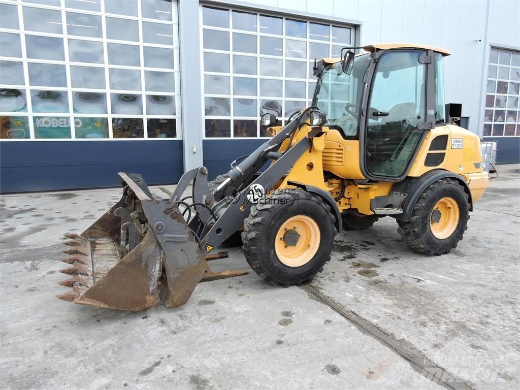 Volvo L25F Rataslaadurid