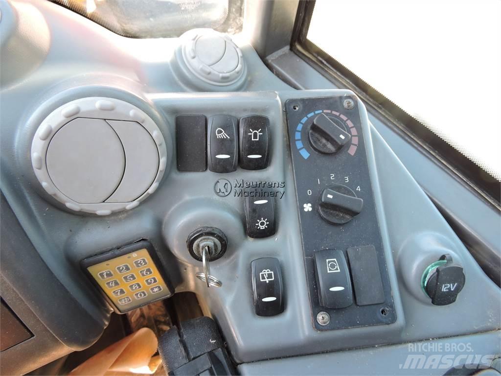 Volvo L25F + FORK Rataslaadurid