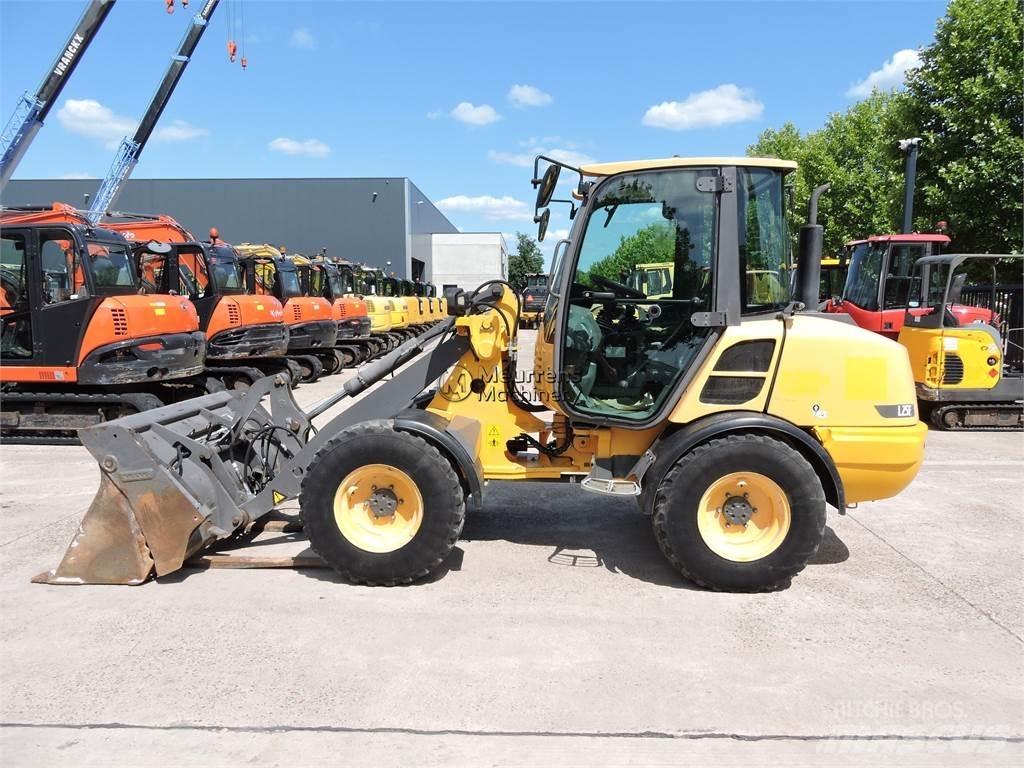 Volvo L25F + FORK Rataslaadurid
