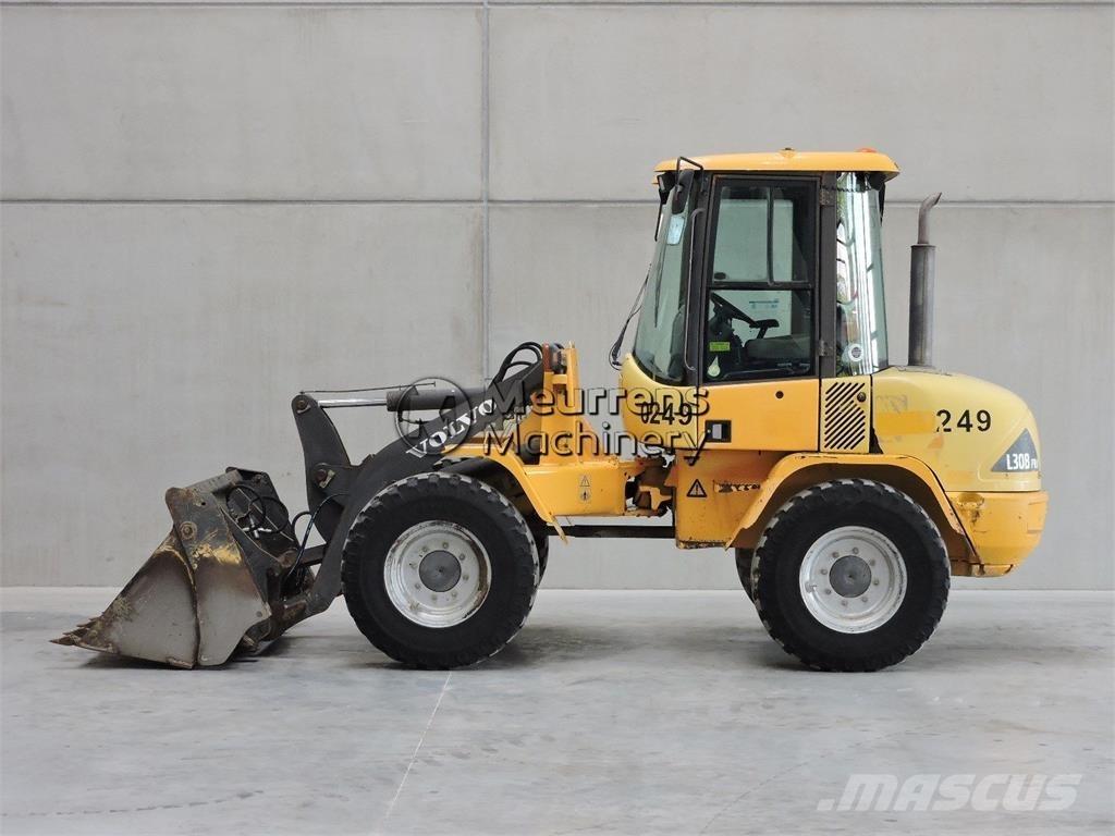 Volvo L30B Rataslaadurid