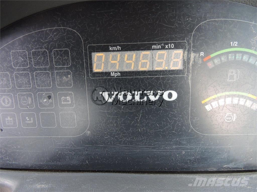 Volvo L30B Rataslaadurid