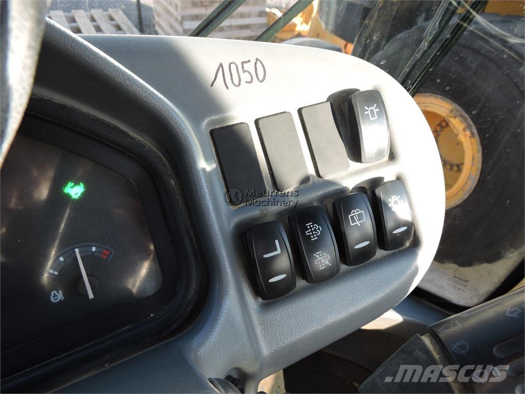 Volvo L30G Rataslaadurid