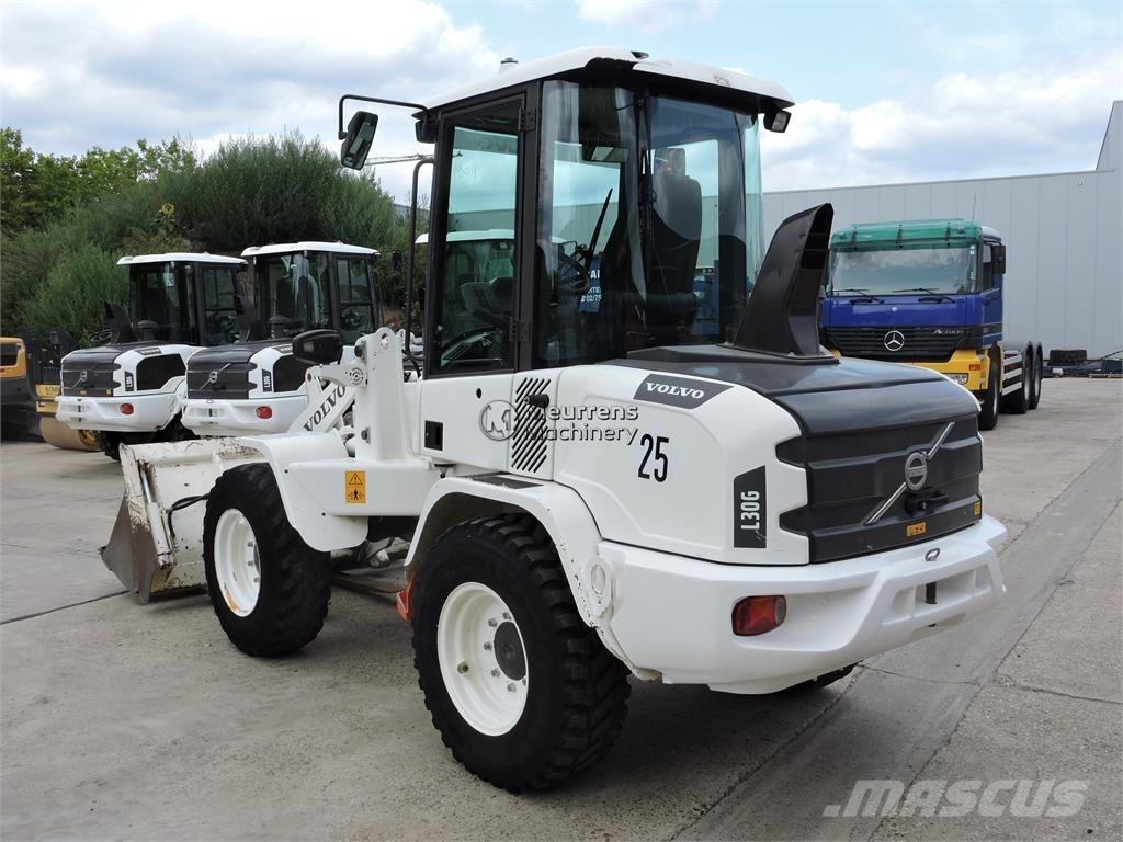 Volvo L30G + FORK Rataslaadurid