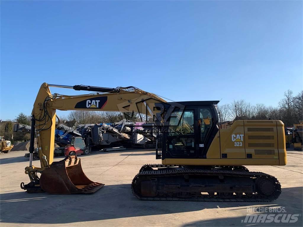CAT 323 07A Roomikekskavaatorid